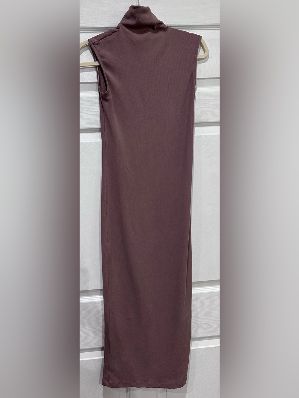 House of Harlow 1960 Sleeveless Turtleneck Maxi Dress in Mauve